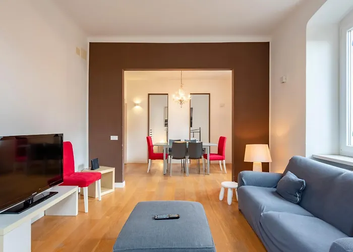 Joivy Family Friendly Apt For 6, Near Royal Palace Museum